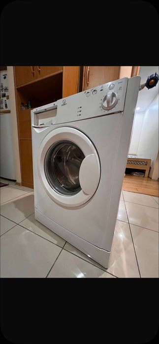 Indesit стиральная машинка