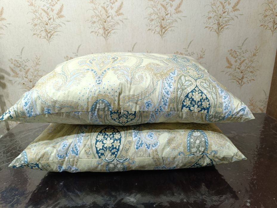 Продается подушка 50×70 холлофайбер