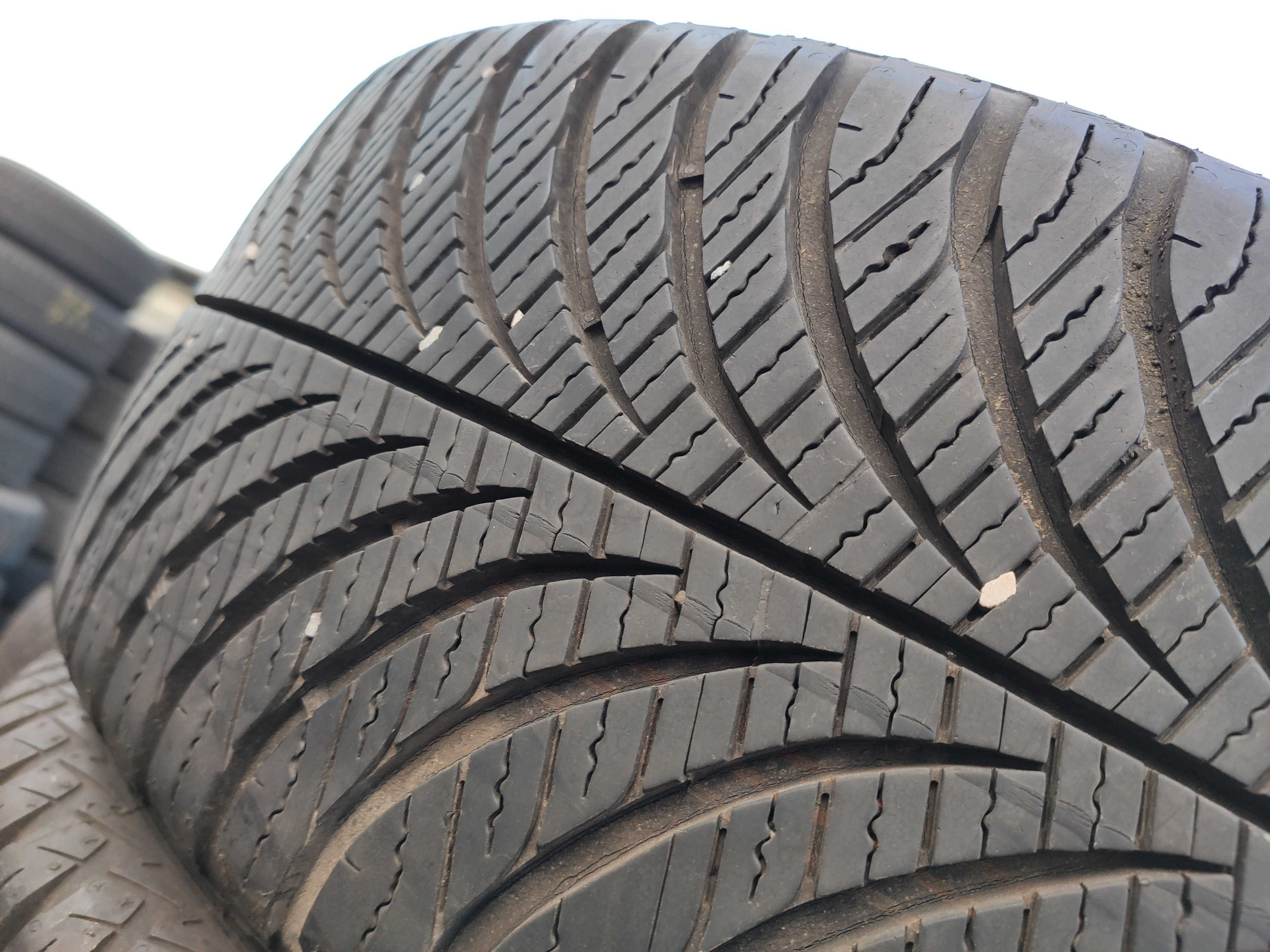 2бр Всесезонни гуми 195 50 15 - Goodyear