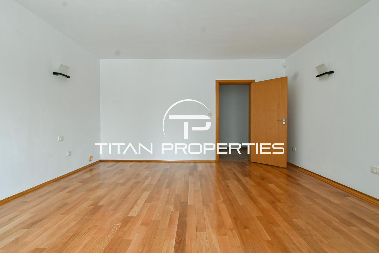 Дава се под наем Офис в София, Лозенец - 260 кв.м за 2200 € - Снимка #13
