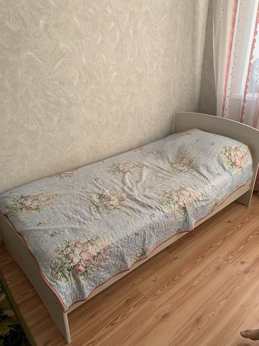 Продам кровать одну спальный