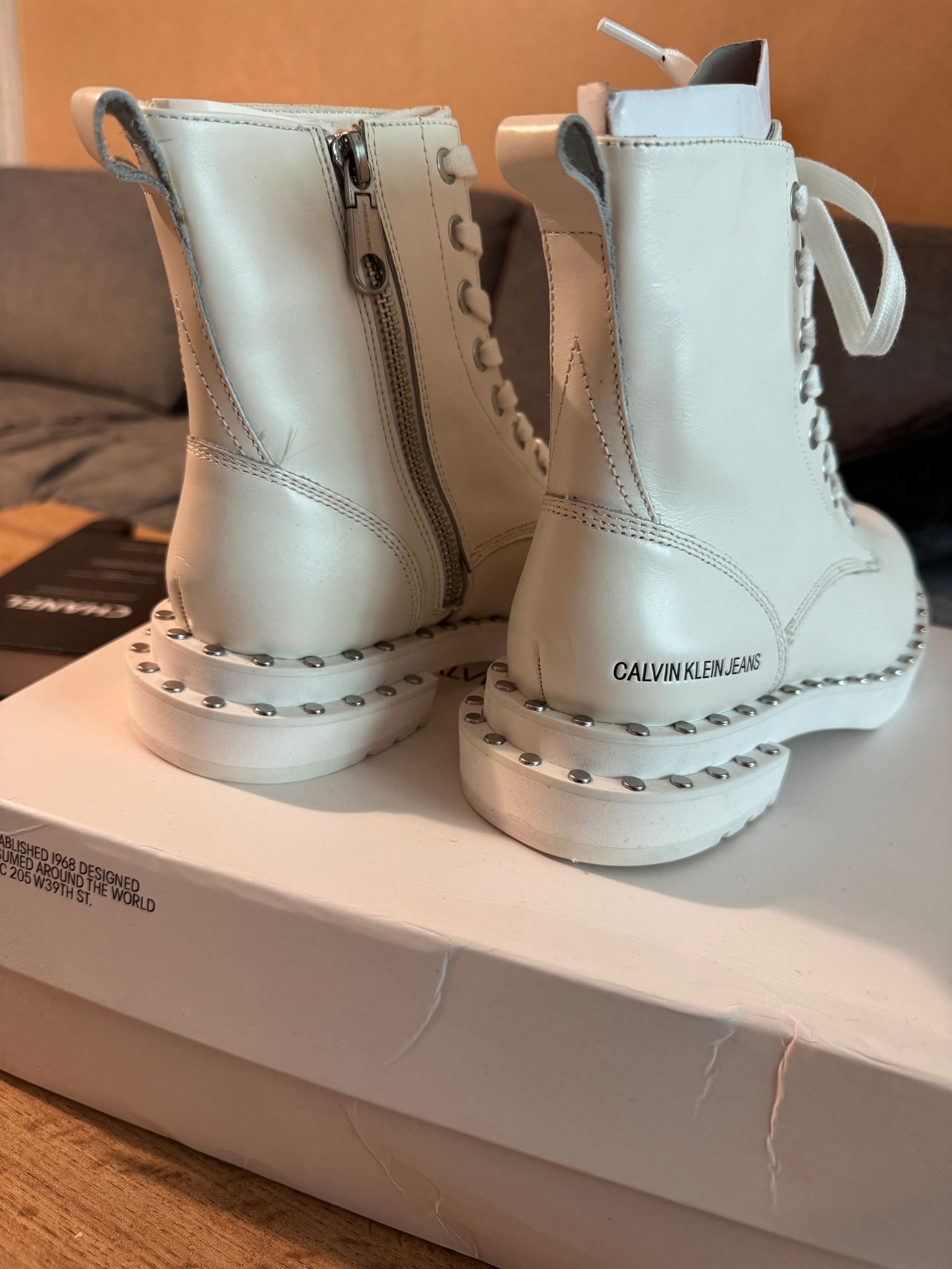Боти Calvin Klein