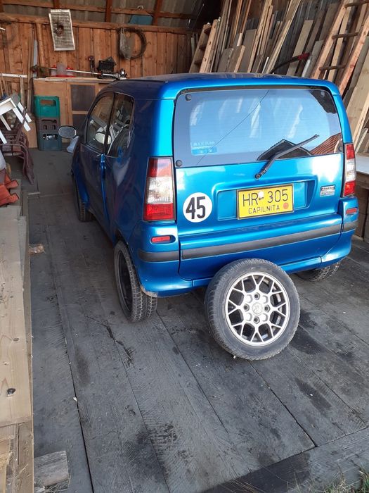 Mașina-moped de vânzare