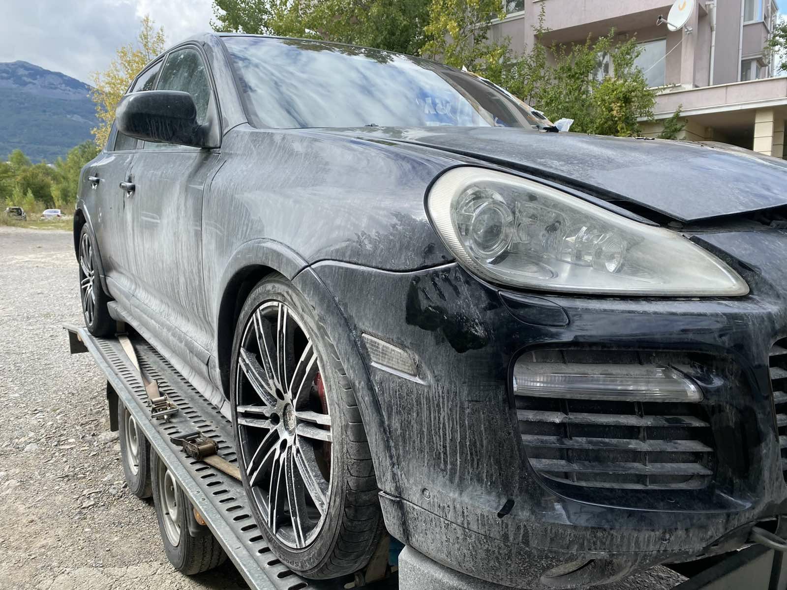 Cayenne GTS на части