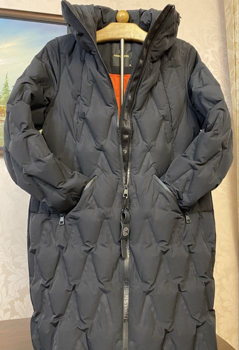 Продам Пуховик Greenstone