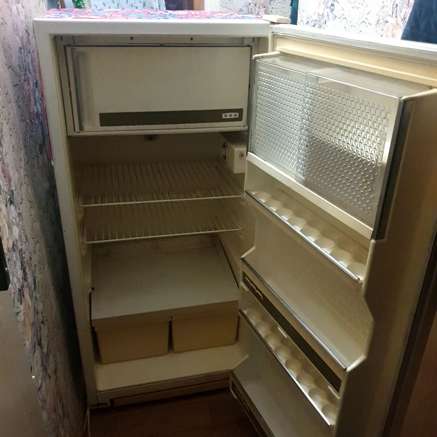 Холодильник Минск 12 ЕМ