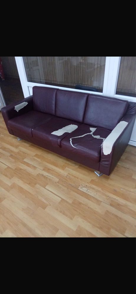 Срочно Продам диван бывший в употреблении