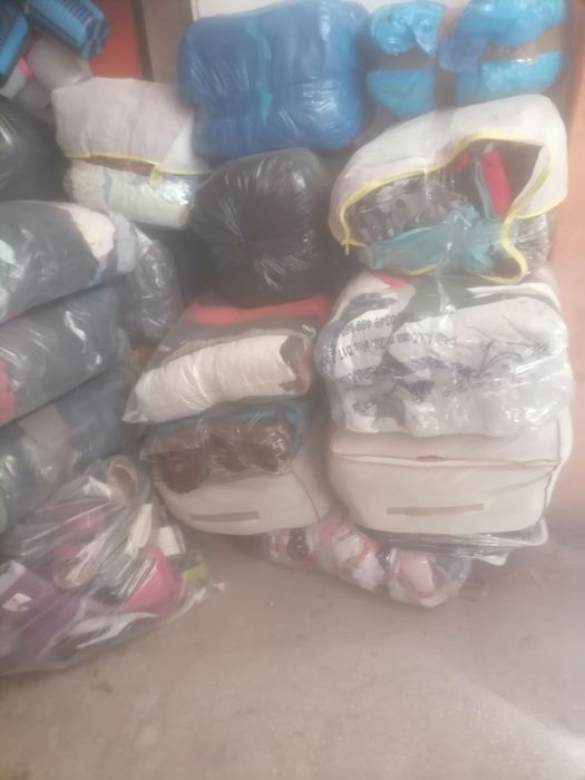 Stoc marfa Second-hand îmbrăcăminte și încălțăminte (bărbătească XXL)