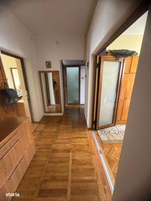 Apartament 3 camere zona Peninsulara