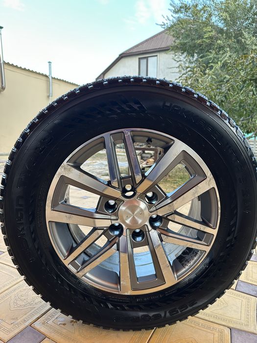 Продам комплект nokian hakapelita9