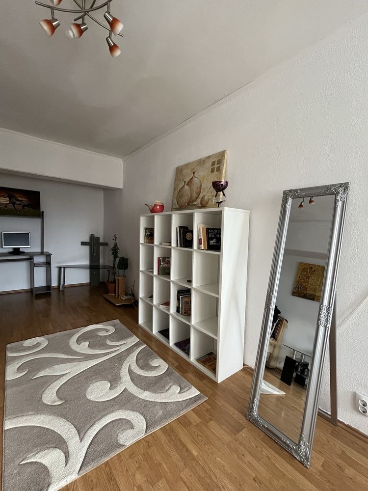 Proprietar apartament ultracentral 2 camere bloc Select centru