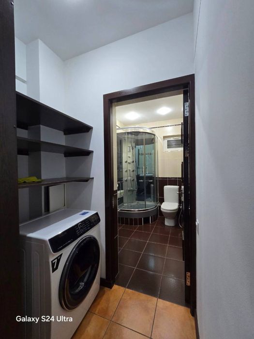 4 в3/3/5 77 серия, Садыка Азимова, Японское посольство