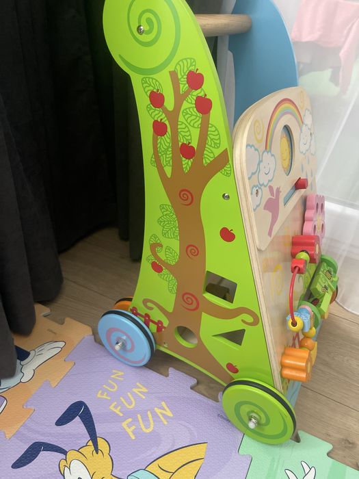 Дървен уокър - Проходилка с активности 6 в 1