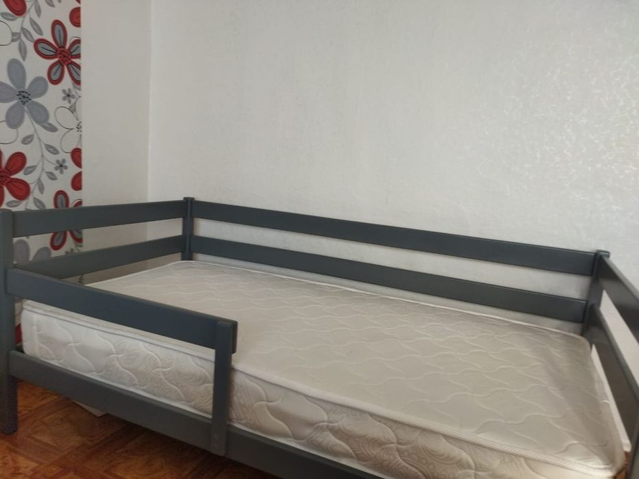 Кровать подростковая.