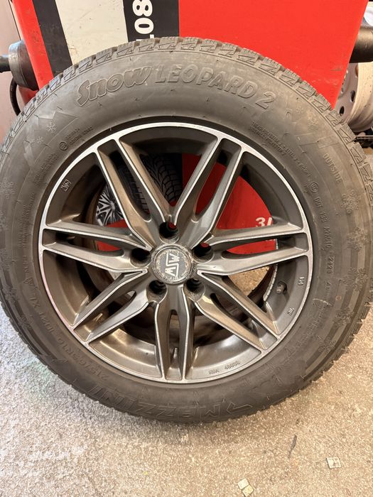 Roti Iarna 215/65/16 compatibile Audi Q3 Grup VAG