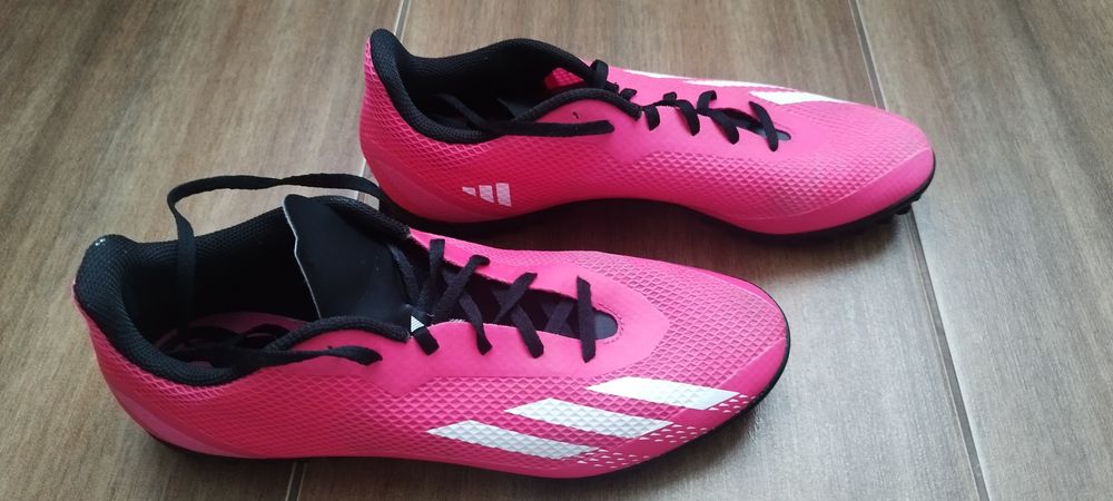 Стоножки Адидас / футболни обувки / 28.5 см стелка