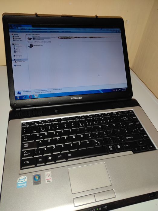 Laptop Toshiba L300