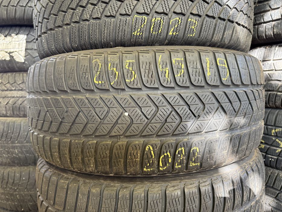 255/45/19”Set 4 buc PIRELLI.anv M+S Iarnă.Impecabile.