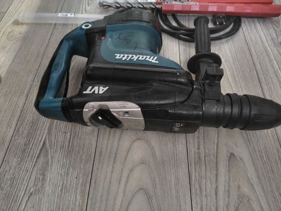 rotopercutanta Makita HR4511C +doua burghie Hilti TE-YX 22/52MP4