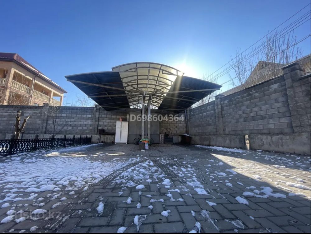 Коттдеж 3 уровня 350 кв Жанатурмыс