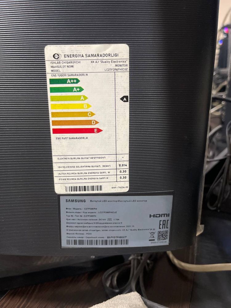 Monitor sotiladi holati ideal marka Samsung
