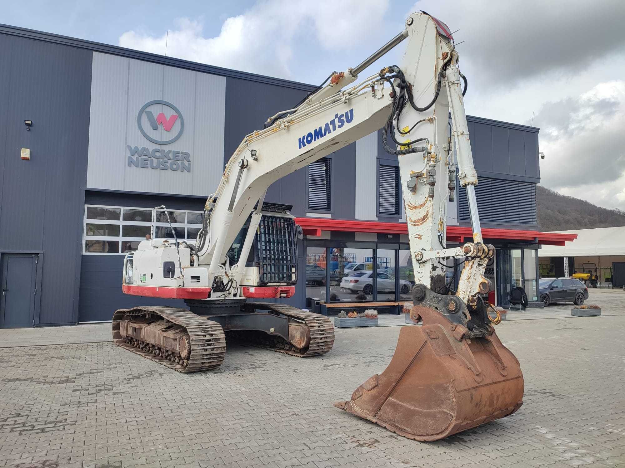 Excavator Komatsu PC210 LC-8