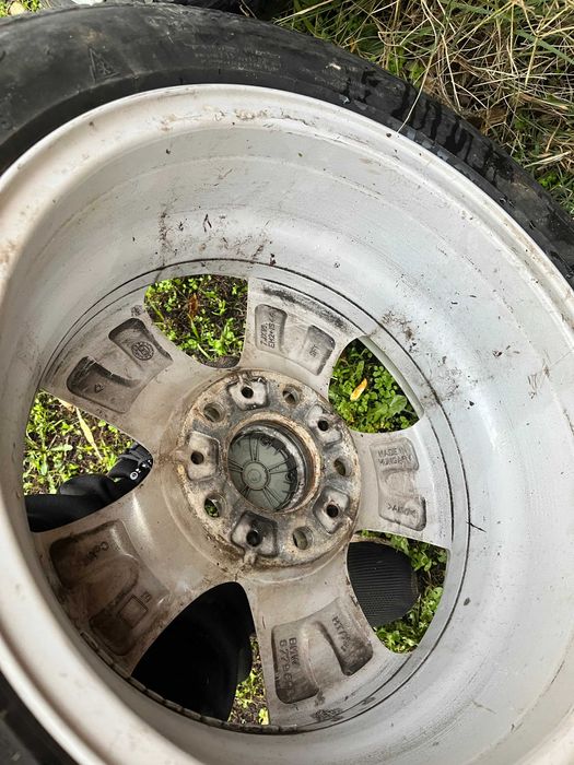 Джанти  16'  за BMW със зимни гуми