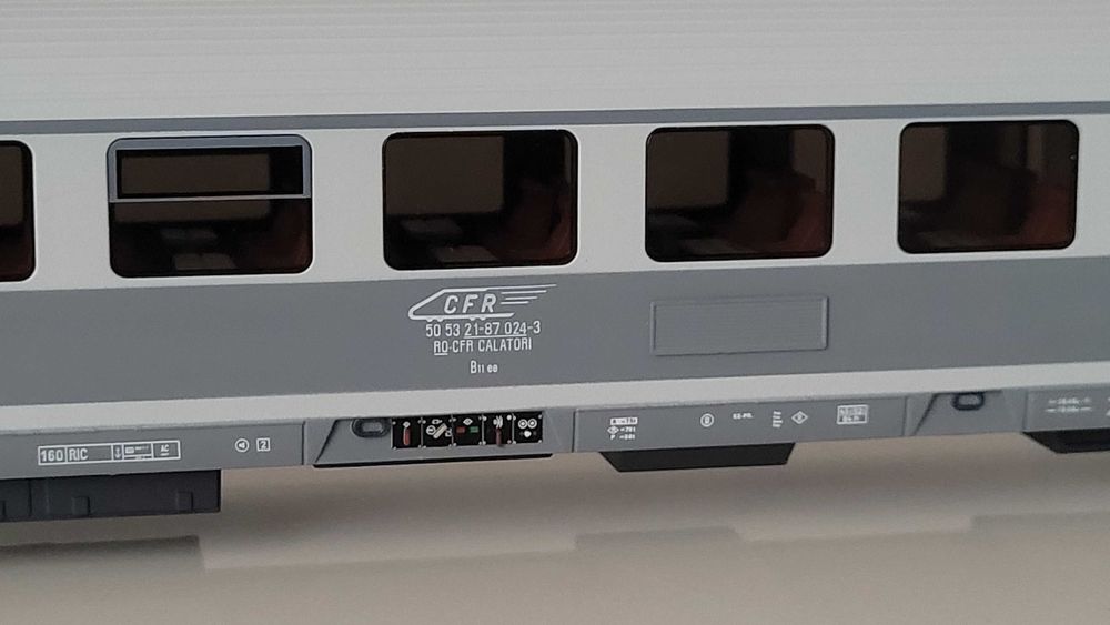 Vagon CFR clasa 2 tip B11ee, CFR, epoca VI, AF20009 H0