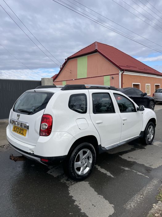 dezmembrez dacia duster 1.5dci 4x4