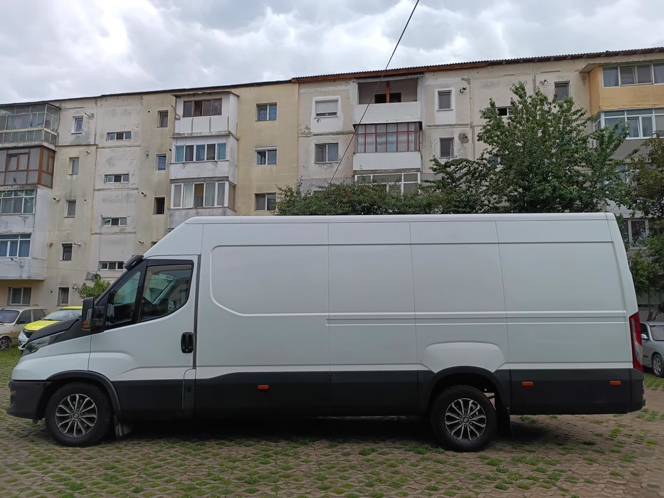 pat,sirocou, baterie suplimentară Iveco daily 2021
