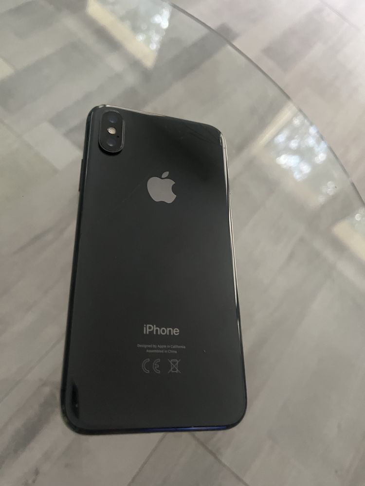 iPhone X 64GB, черен