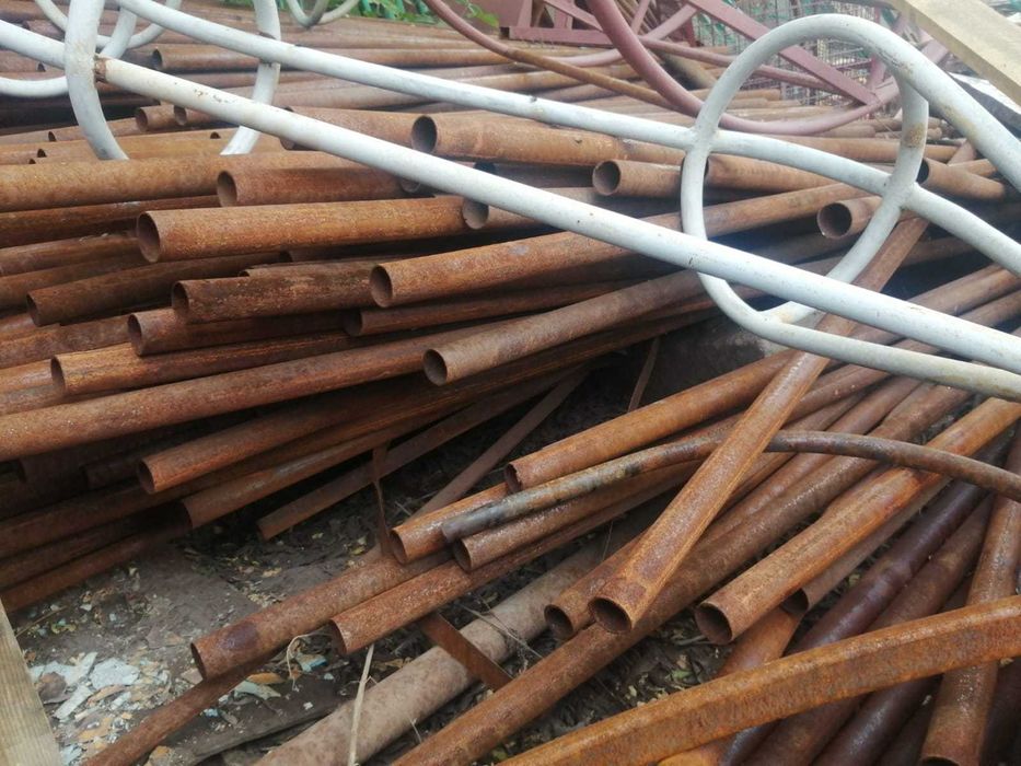 Продам трубу стальную новую диаметром 40мм