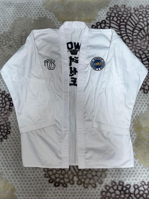 Кимоно рукопашный бой и таэквондо Спортивные пояса