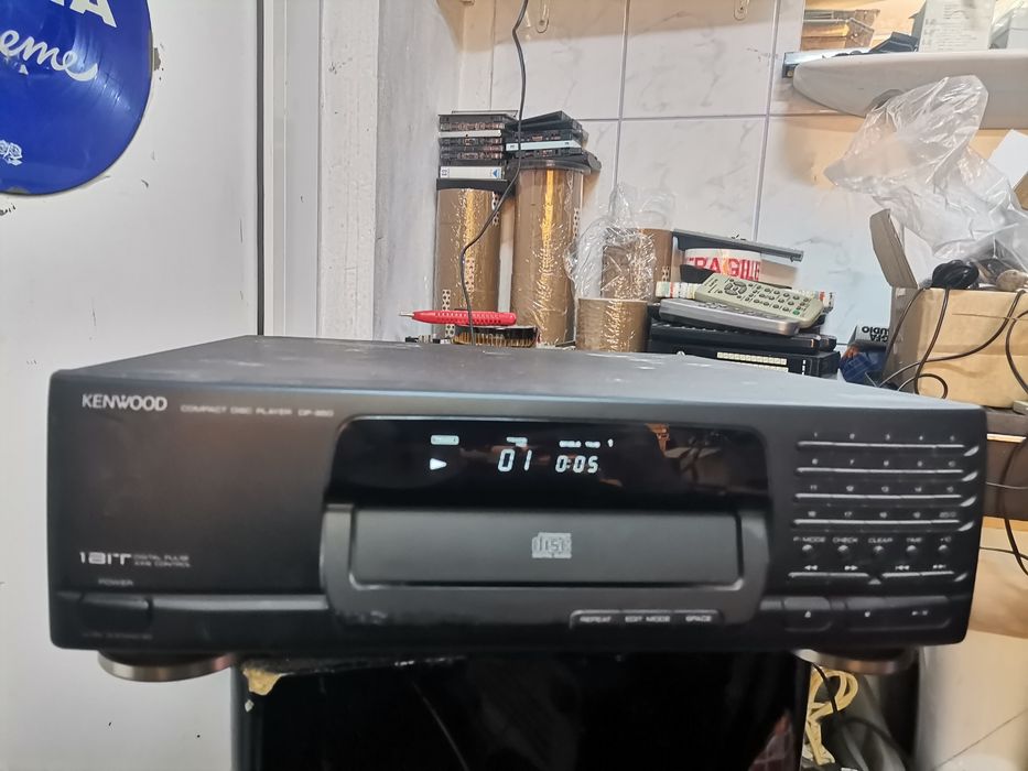 Cd  player Kenwood dp950