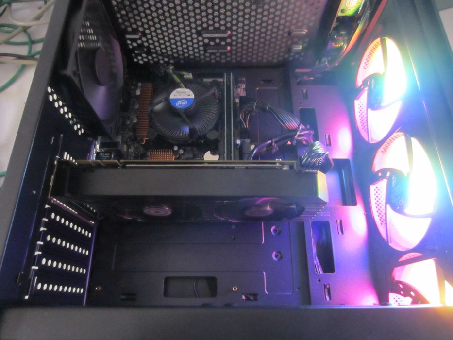 Геймърски  i5-6400, 16GB, с GTX1070 8GB , 250GB  SSD,  500GB HDD