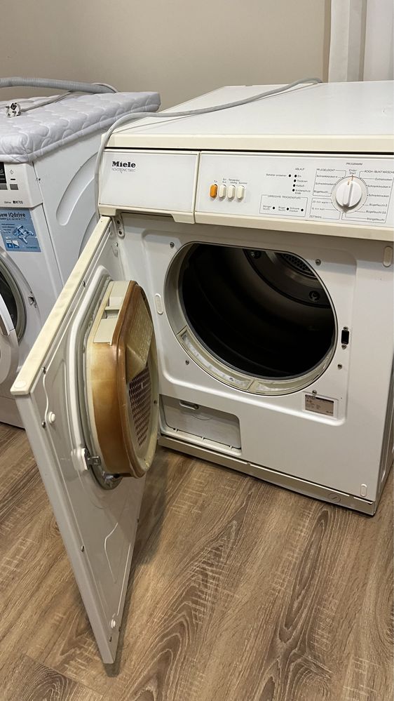 Сушилня Miele NovotronicT565C