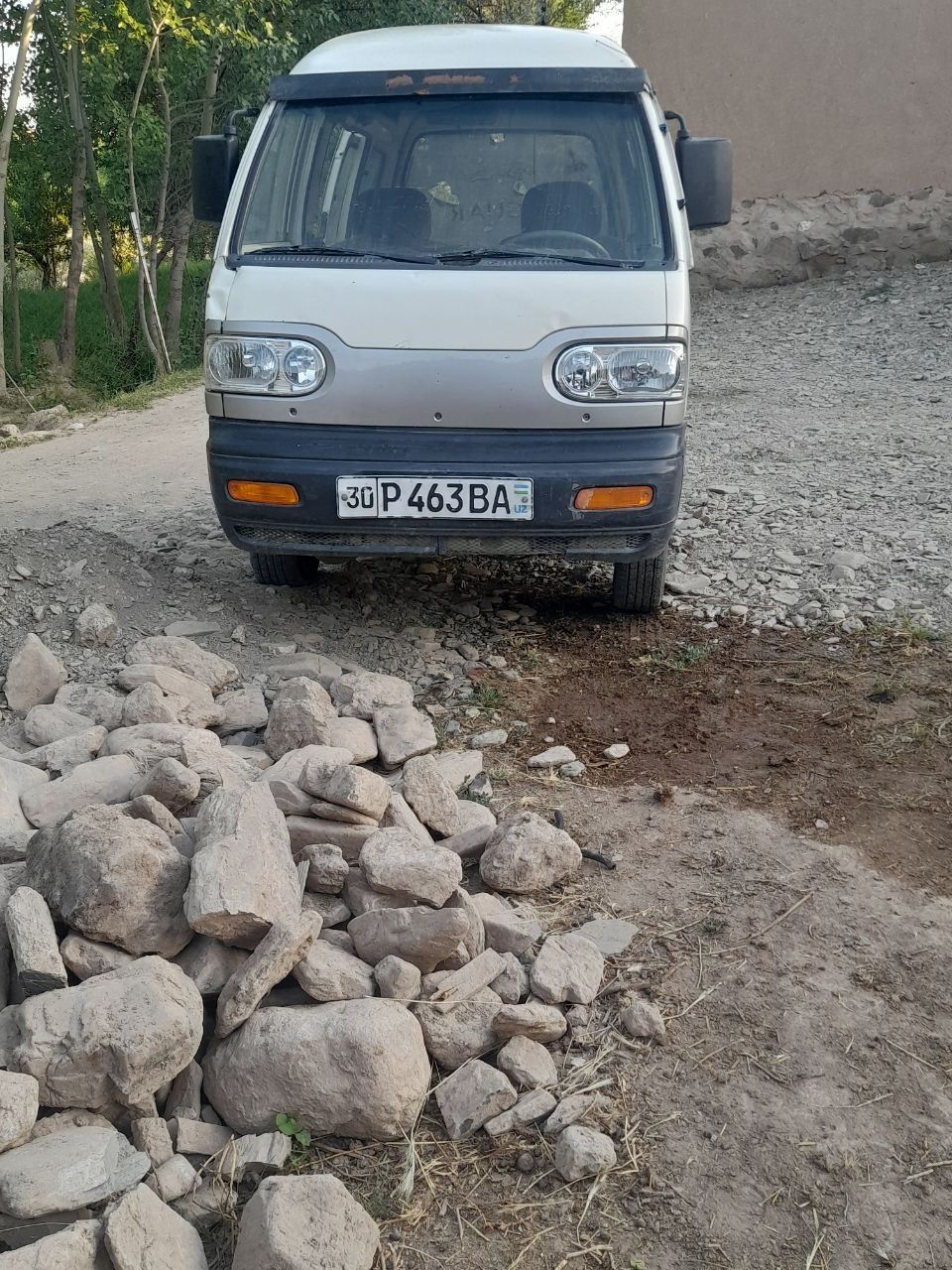 Damas mashinasi sotiladi