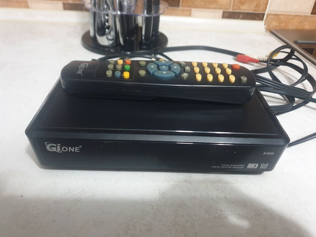 Продам ресивер Gione