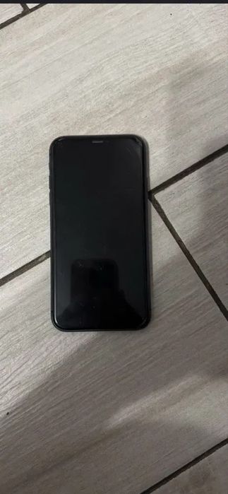 Обменяю Айфон 11