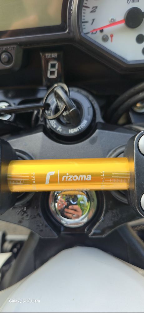 Yamaha FZ8 *Akrapovic*