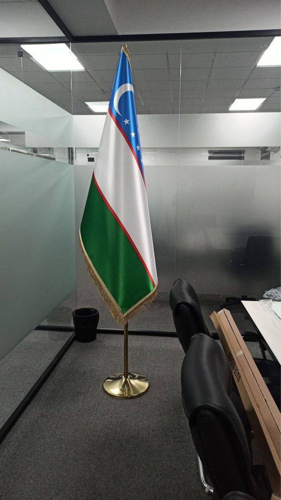 байроклар ишлаб чкарамиз