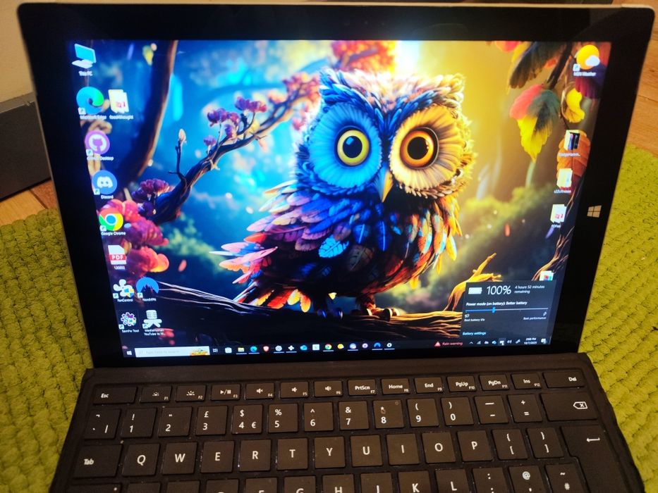 Laptop Microsoft Surface Pro i7 8gb ram 256 ssd touchscreen tableta