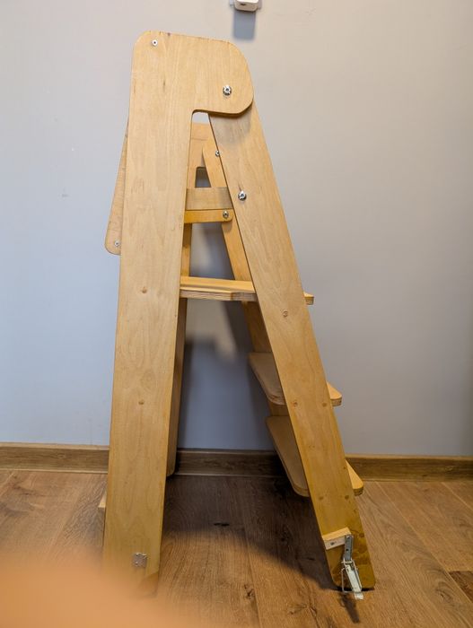 Сгъваема помощна кула стълба  - Монтесори