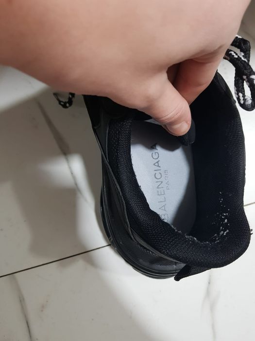 Vând balenciaga triple s mărime 44