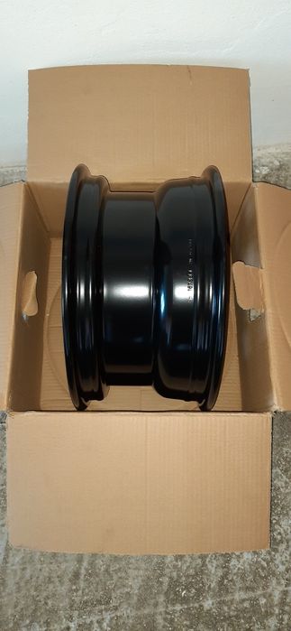 Vând jante 16 6/139.7 -30mm