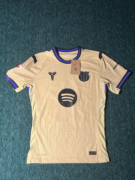 Тениска Barcelona x Kobe Bryant 25/26 Yamal