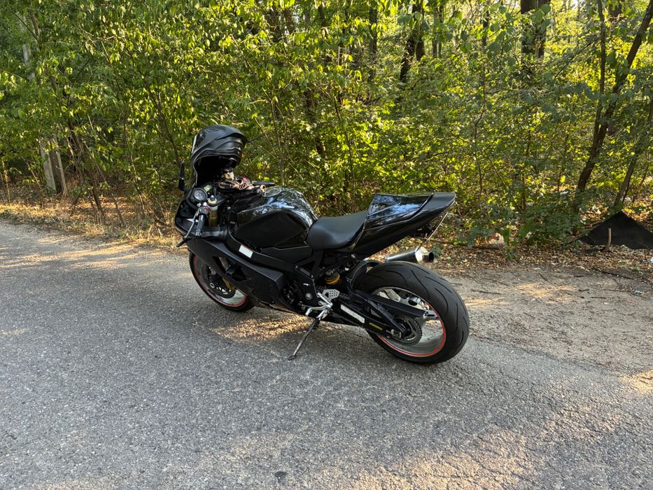 SUZUKI Gsx R 600