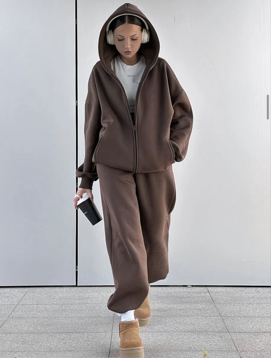 Спортивный костюм