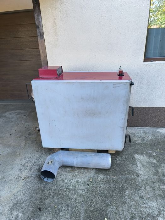 Vând centrală defectă Viadrus  45 KW