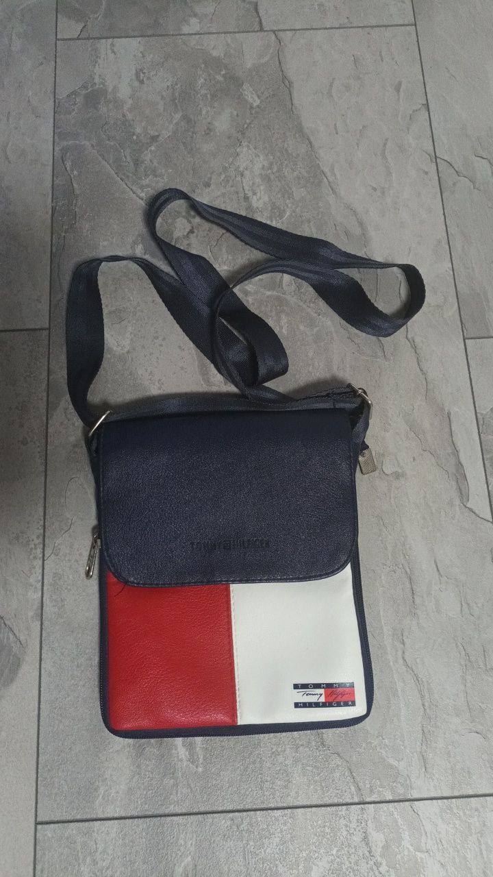 Geantă de umăr Tommy Hilfiger